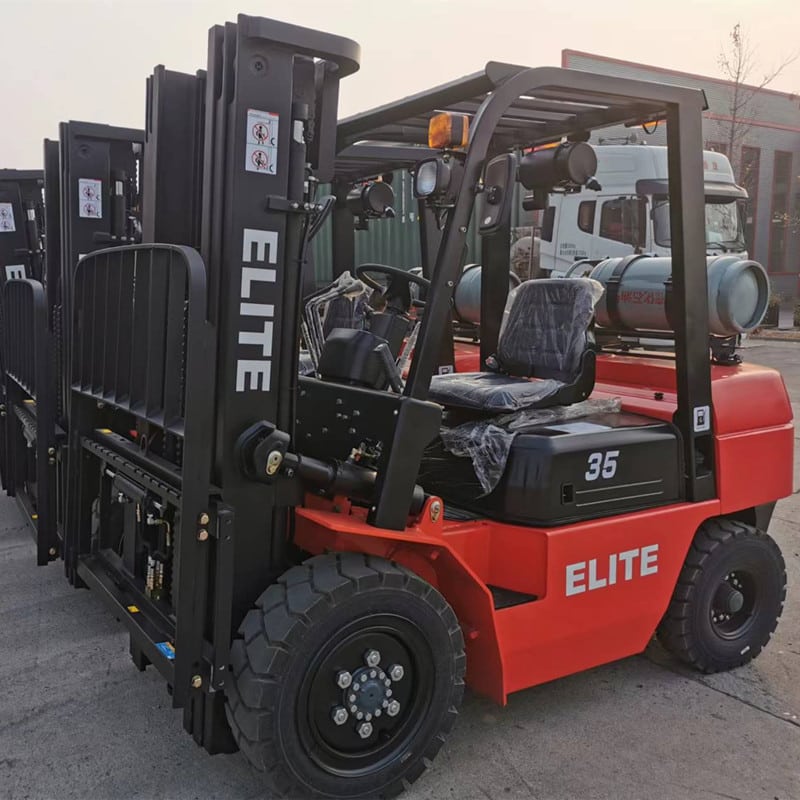 LPG forklift